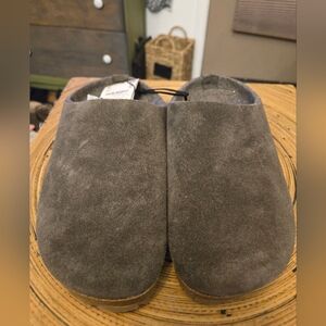 New Zara home size 8 slippers